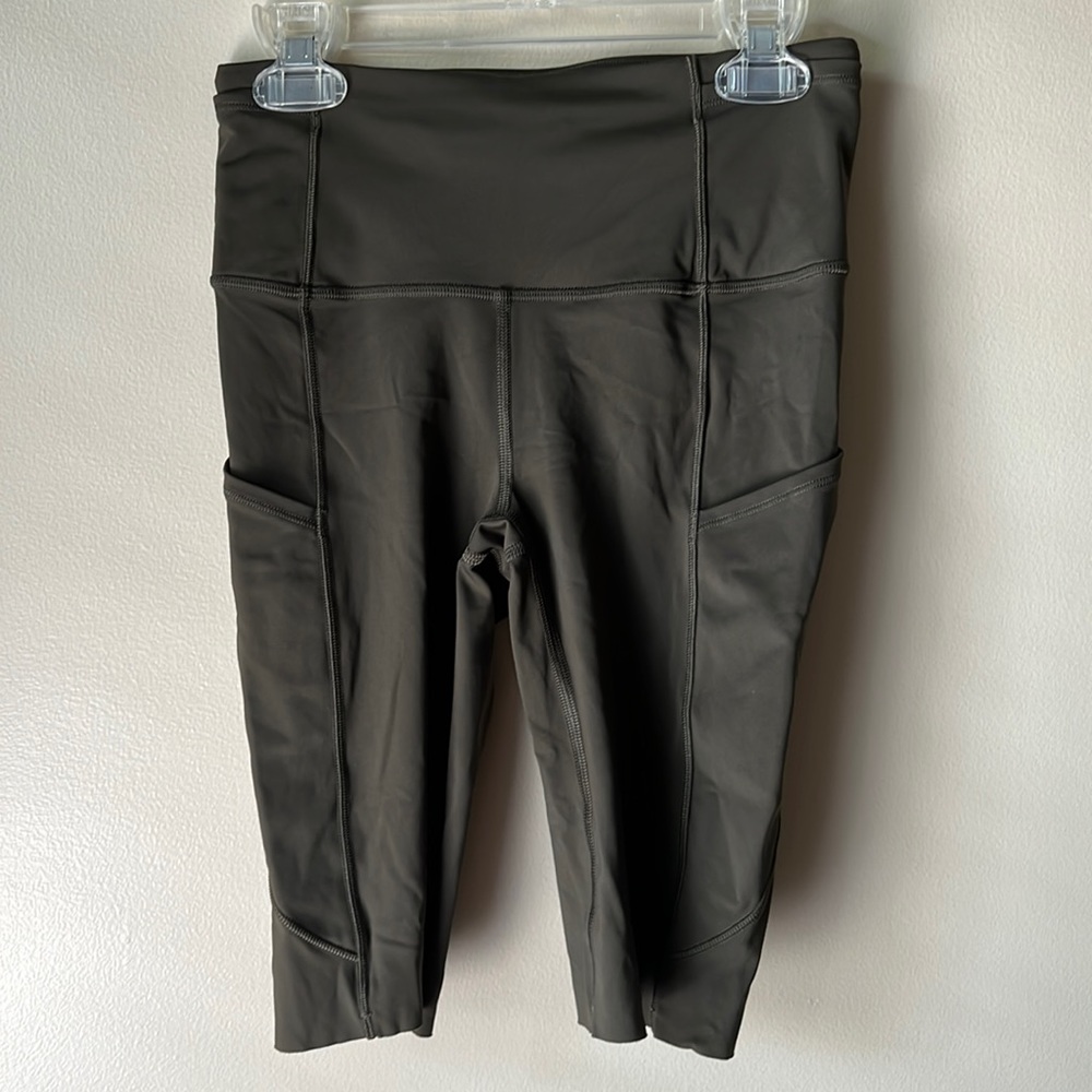 Lululemon 6” Pocketed Shorts